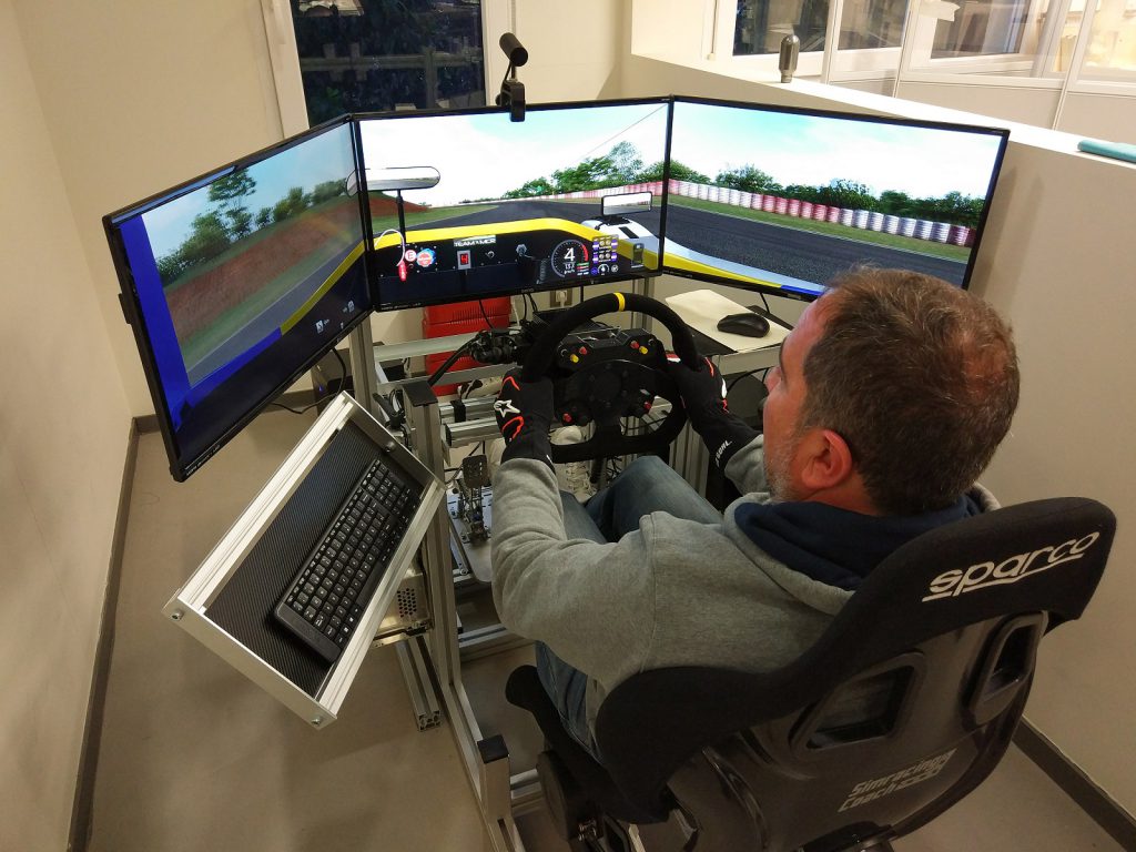 IMG 20161126 174709 1 - Simracingcoach and Augury Simulations in Newspress